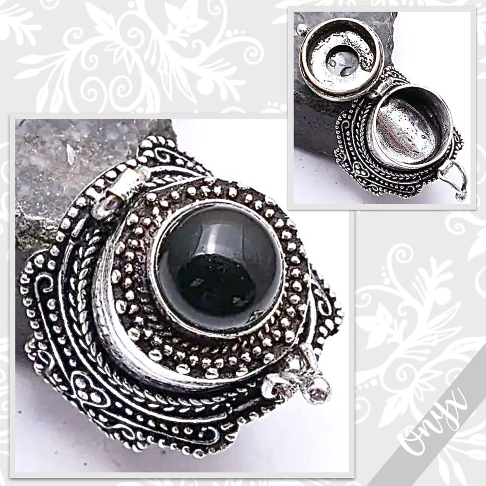 Onyx Eclectic Silver Poison Ring, Size 7.5 (Black)